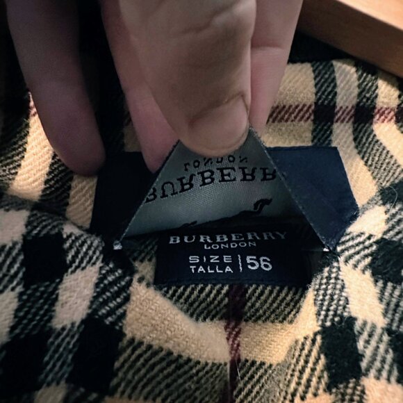 Burberry London Walkson Coat – Men’s Size 56 (New, Never Worn) - Picture 5 of 15